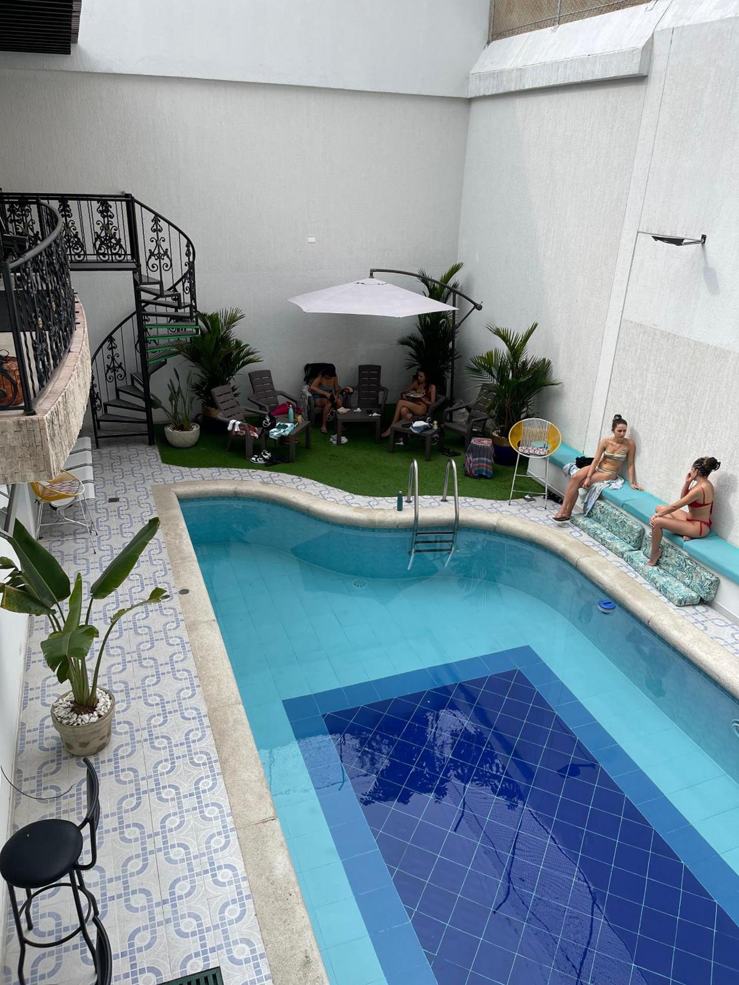 The View Hostel & Lounge Cali Exterior foto